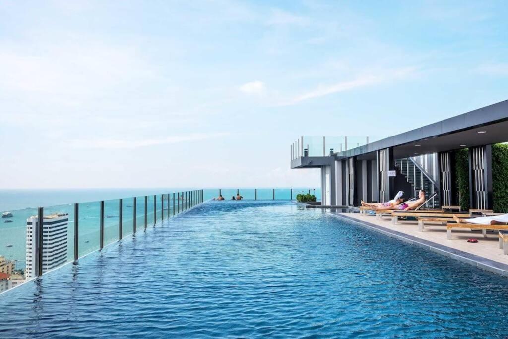 Central Pattaya - Sea View Large Balcony Condo With Infinity Pool المظهر الخارجي الصورة