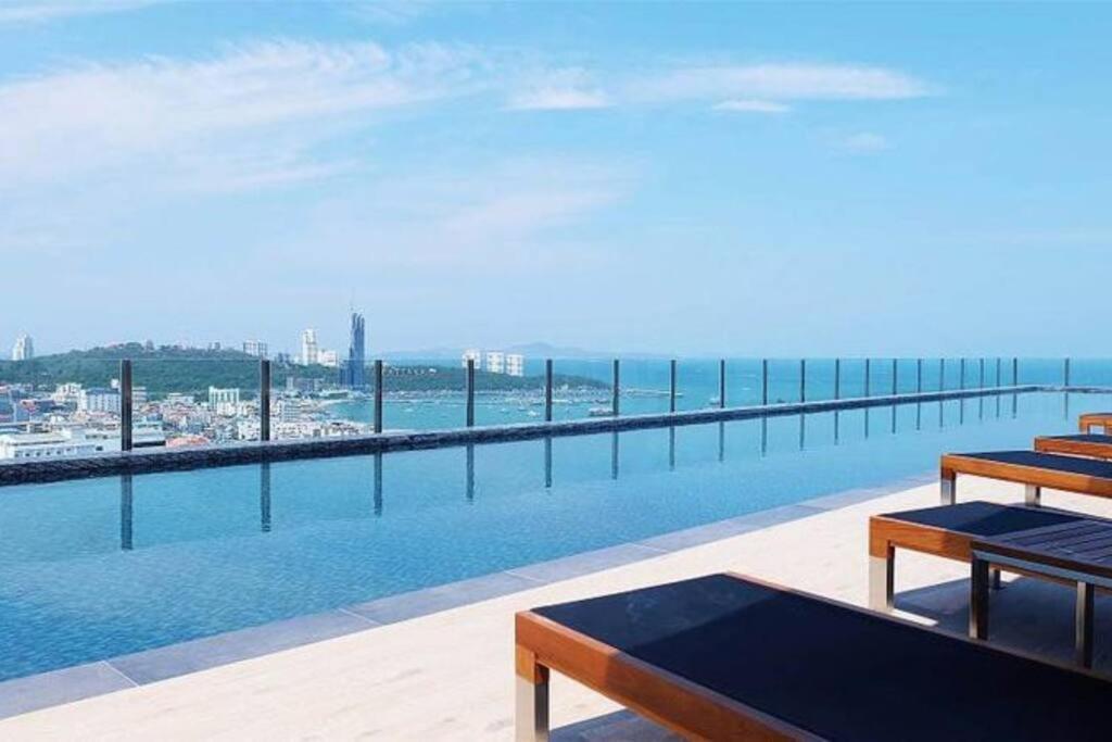 Central Pattaya - Sea View Large Balcony Condo With Infinity Pool المظهر الخارجي الصورة