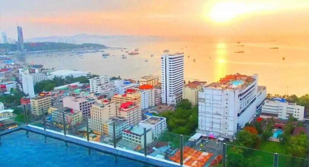 Central Pattaya - Sea View Large Balcony Condo With Infinity Pool المظهر الخارجي الصورة