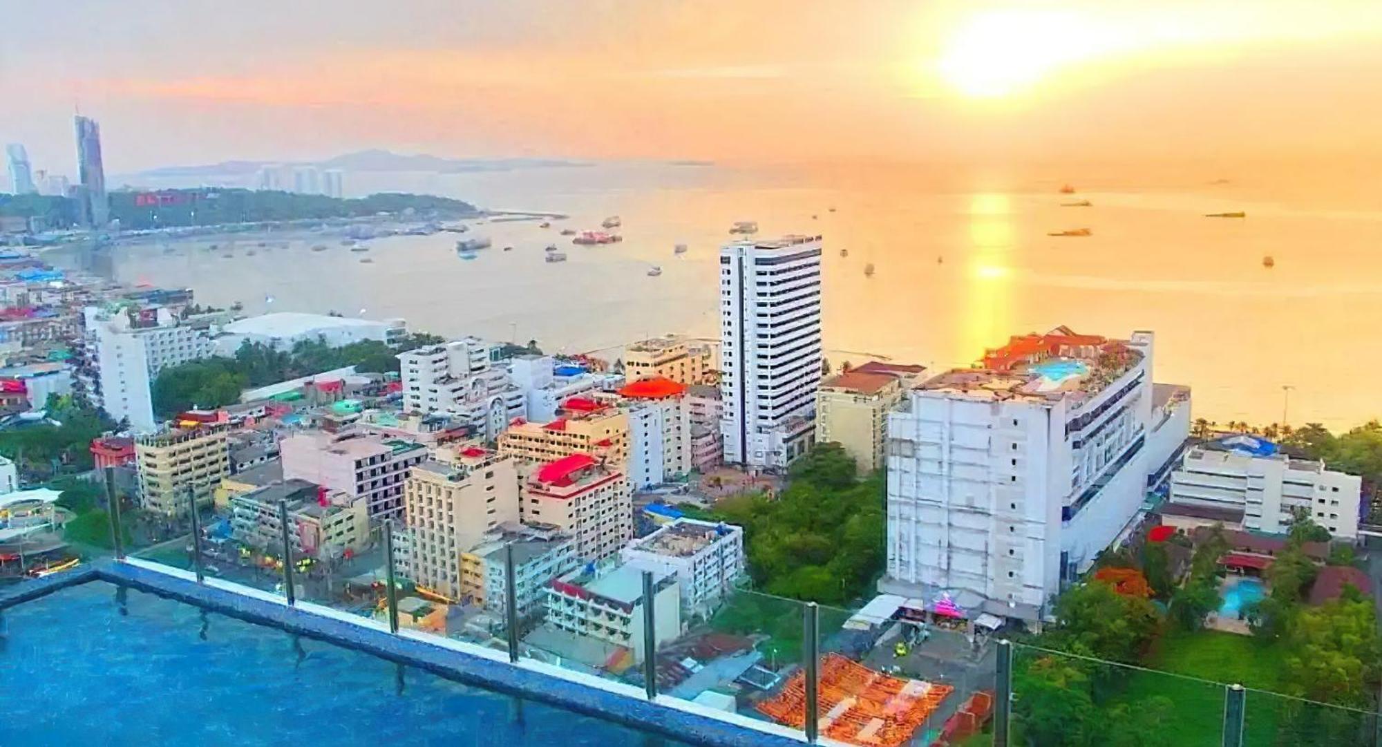 Central Pattaya - Sea View Large Balcony Condo With Infinity Pool المظهر الخارجي الصورة